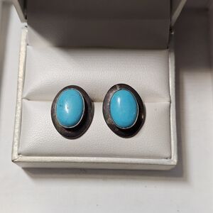 Oval Sterling Silver 925 Stud Earrings - Blue